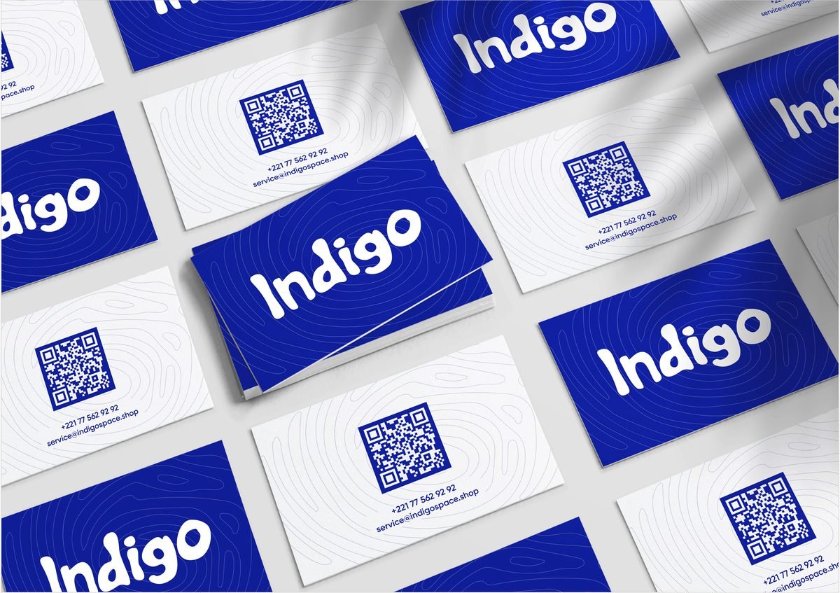 Mockup de cartes de visite Indigo Space, recto logo et verso QR code